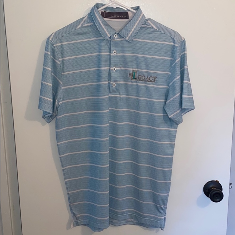 Men’s polo.